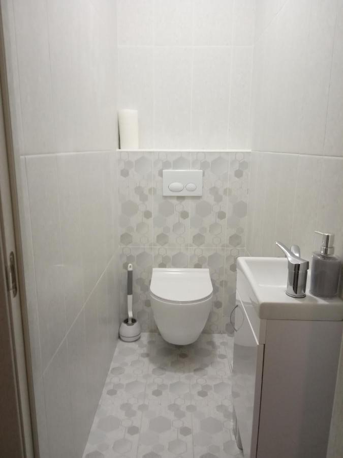 شقة Modern Fresh-new Near The Park Sofievka